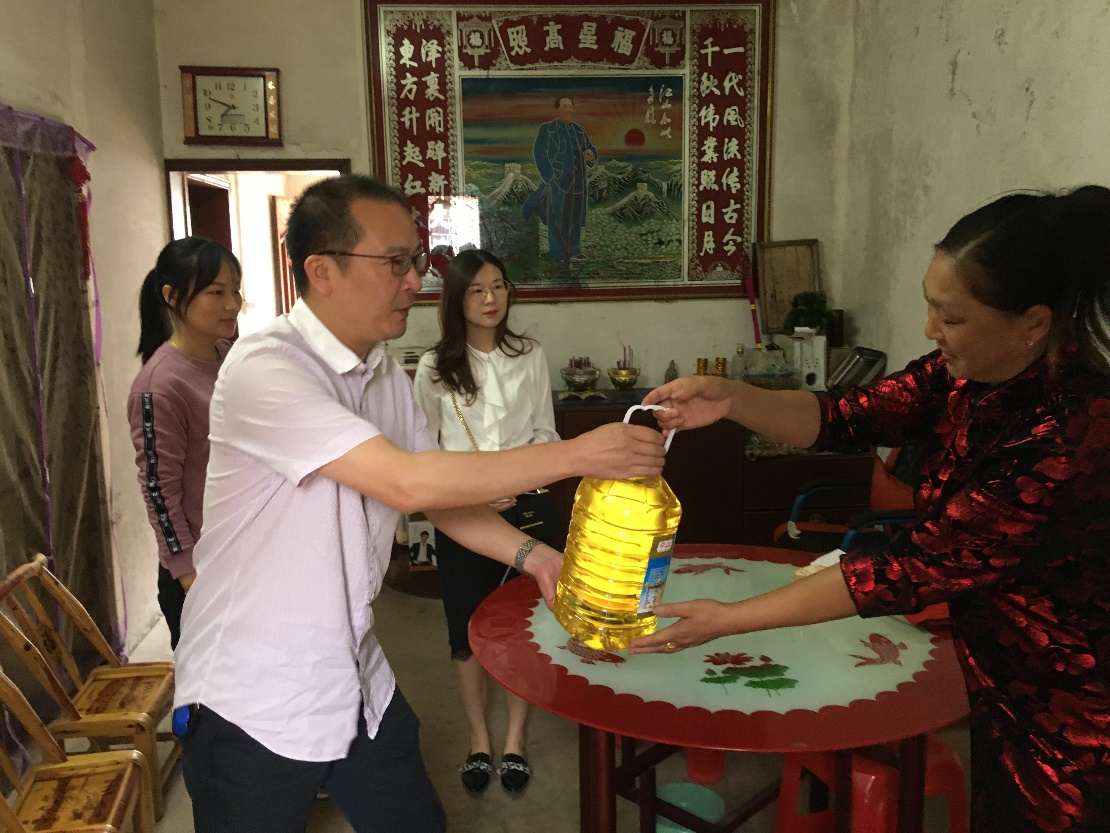 扶贫图片1.jpg